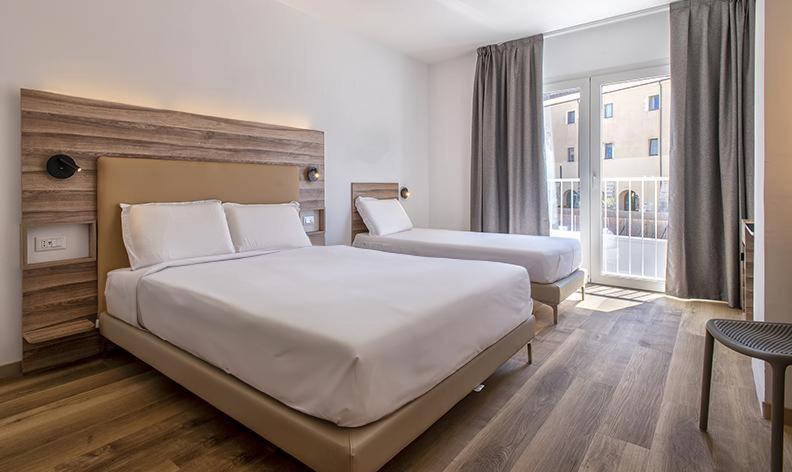 B&B Hotel Сассари Экстерьер фото